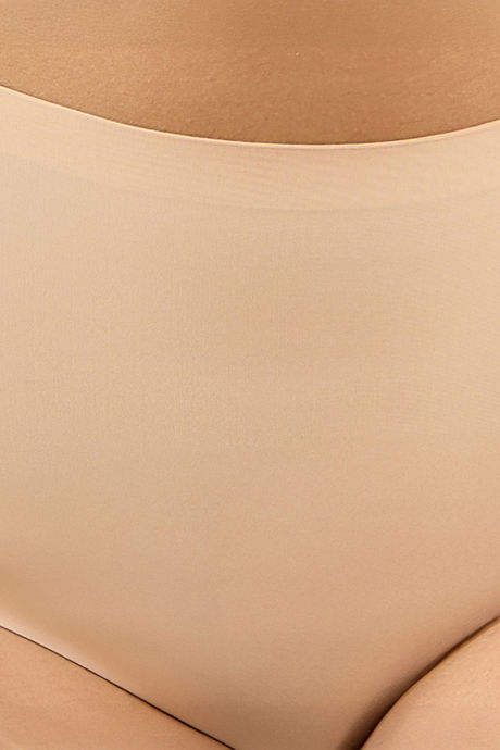 Soie Seamless Mid Waist Full Coverage Brief With No Visible Panty Line (Pack Of 2) - Multicolor — image 7